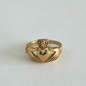 14k Irish claddagh ring